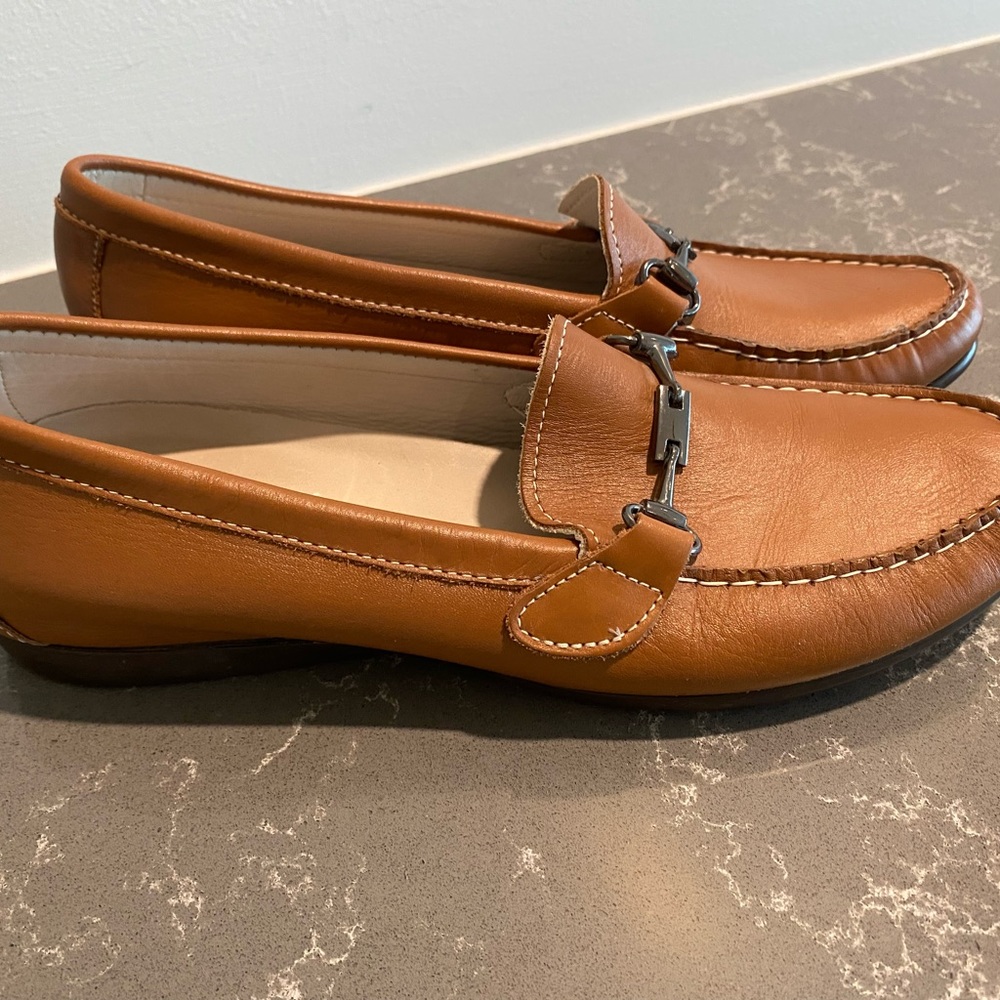 Munro American loafers ladies 8.5 M gently worn excellent condition. - Picture 6 of 8